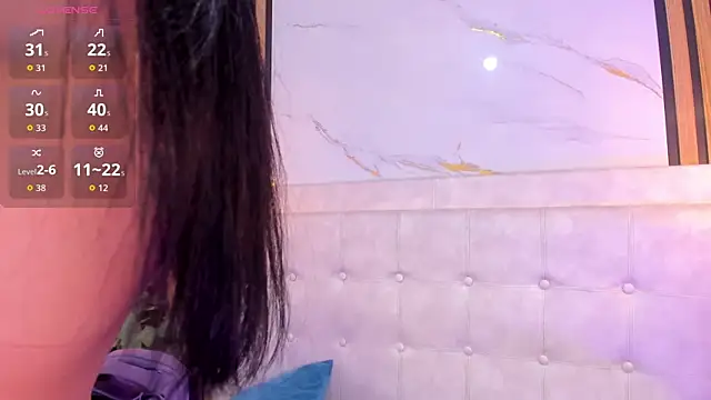 Snapshot of Madyson18 chatting on 9, 6, 2026 Madyson18 online show from 9, 6, 2026