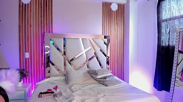 Snapshot of sweetviolet__ chatting on 20, 3, 2025 sweetviolet online show from 20, 3, 2025