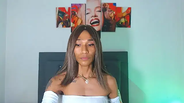 Snapshot of red_veltet chatting on 5, 5, 2026 red veltet online show from 5, 5, 2026