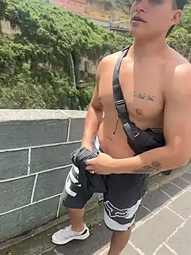 MaxxxSteil online show from 4, 2, 2026