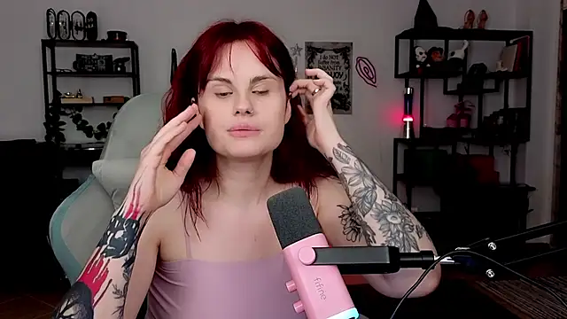 Della Ideal online show from 20, 4, 2026