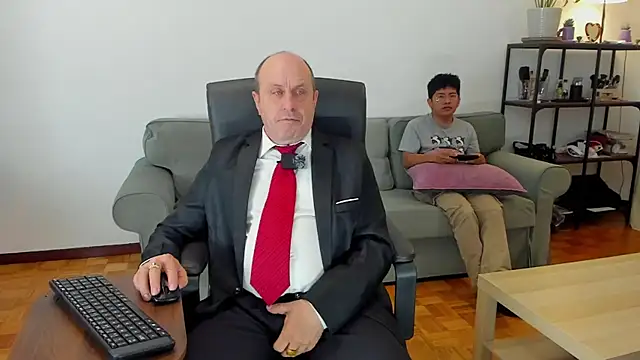 Snapshot of masterboy50 chatting on 18, 10, 2025 masterboy50 online show from 18, 10, 2025