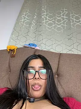 virginbrunette99 online show from 18, 6, 2026