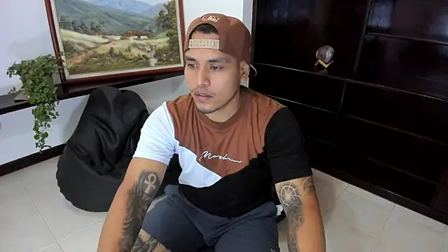 maxflurry  online show from 4, 3, 2025