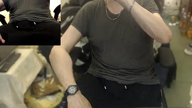 maxdaddy690 online show from 25, 4, 2026