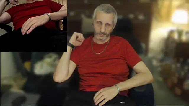 Snapshot of maxdaddy690 chatting on 7, 6, 2026 maxdaddy690 online show from 7, 6, 2026