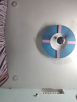 Snapshot of wildfun_ chatting on 19, 3, 2025 wildfun online show from 19, 3, 2025