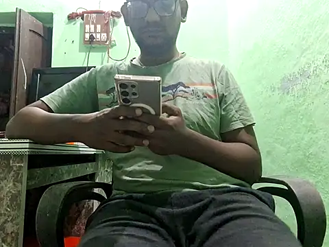 Snapshot of wildfun_ chatting on 5, 12, 2025 wildfun online show from 5, 12, 2025