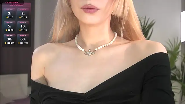 Cherry Bite online show from 8, 9, 2025