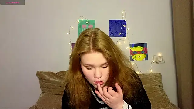 LaseyMoon online show from 7, 3, 2026