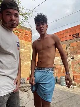 twinks 28 online show from 8, 4, 2026