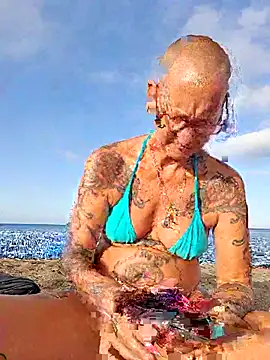 Emma Milf25 online show from 22, 6, 2026