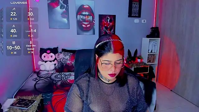 Snapshot of Veronika_metal chatting on 8, 10, 2025 Veronika metal online show from 8, 10, 2025