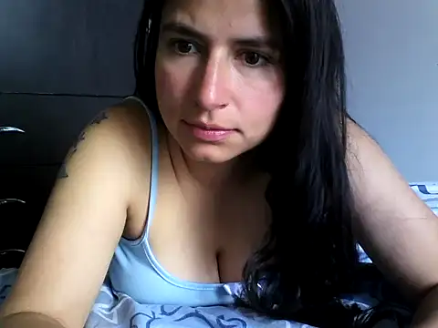 Snapshot of Escarcha-blue chatting on 25, 2, 2025 Escarcha-blue online show from 25, 2, 2025