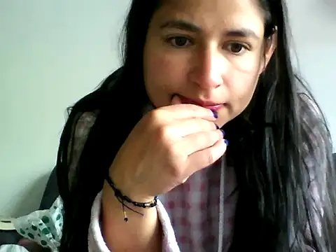 Snapshot of Escarcha-blue chatting on 27, 2, 2025 Escarcha-blue online show from 27, 2, 2025