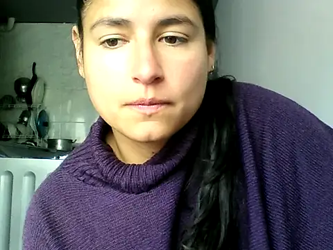 Snapshot of Escarcha-blue chatting on 5, 3, 2025 Escarcha-blue online show from 5, 3, 2025