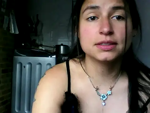 Snapshot of Escarcha-blue chatting on 7, 3, 2025 Escarcha-blue online show from 7, 3, 2025