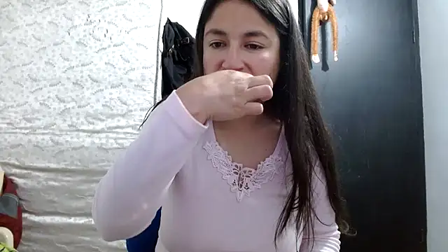 Snapshot of Escarcha-blue chatting on 23, 10, 2025 Escarcha-blue online show from 23, 10, 2025