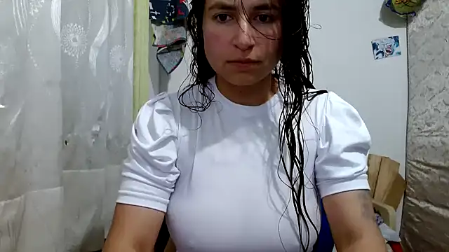 Snapshot of Escarcha-blue chatting on 30, 10, 2025 Escarcha-blue online show from 30, 10, 2025