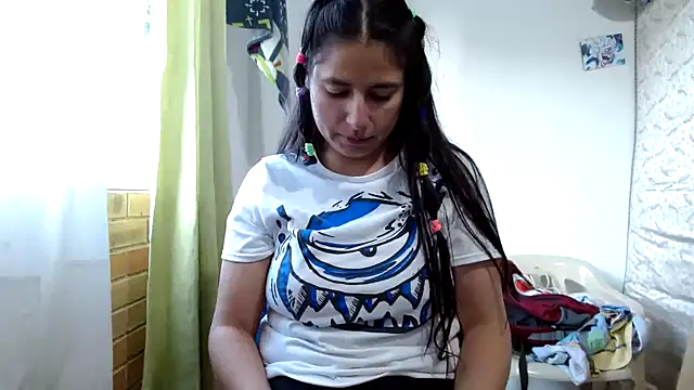 Snapshot of Escarcha-blue chatting on 1, 11, 2025 Escarcha-blue online show from 1, 11, 2025