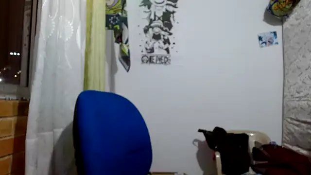 Snapshot of Escarcha-blue chatting on 3, 11, 2025 Escarcha-blue online show from 3, 11, 2025