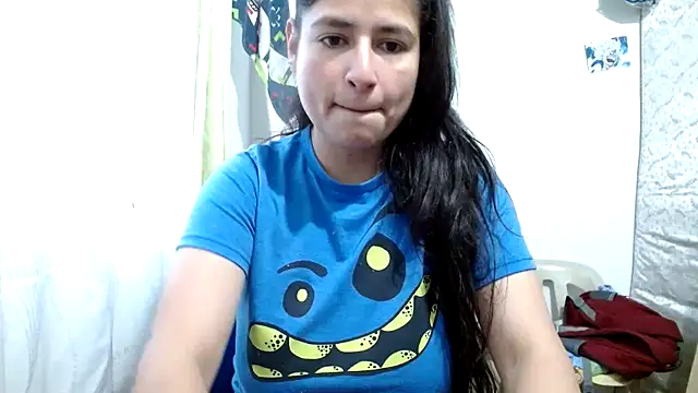 Snapshot of Escarcha-blue chatting on 3, 11, 2025 Escarcha-blue online show from 3, 11, 2025