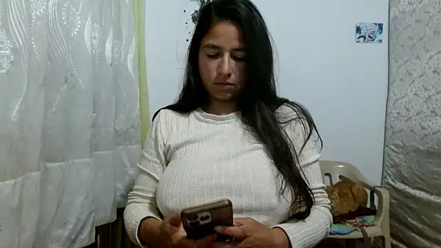 Snapshot of Escarcha-blue chatting on 20, 11, 2025 Escarcha-blue online show from 20, 11, 2025