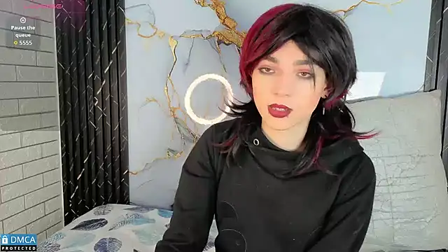 MaeveKuro online show from 30, 10, 2025