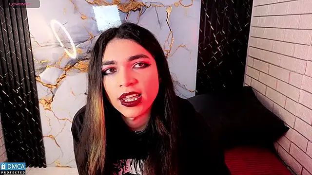 MaeveKuro online show from 31, 3, 2026