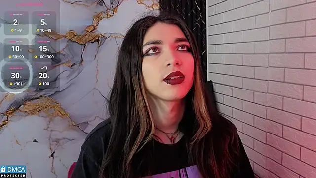 MaeveKuro online show from 25, 4, 2026