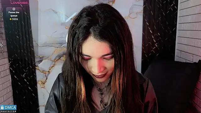 MaeveKuro online show from 27, 4, 2026