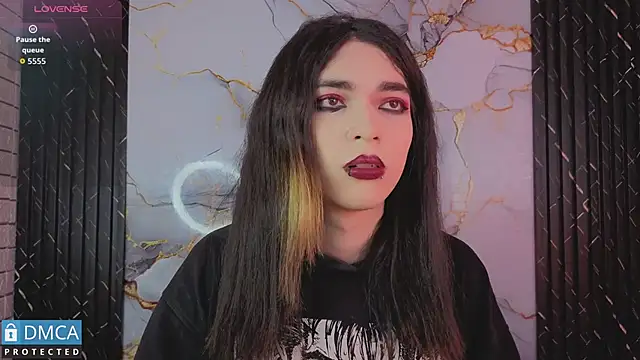 MaeveKuro online show from 4, 6, 2026