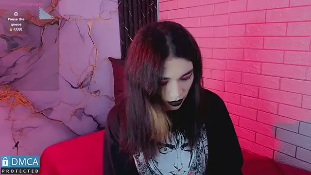 MaeveKuro online show from 8, 6, 2026