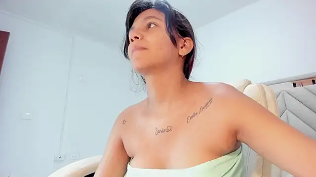 Snapshot of gime_lara chatting on 25, 9, 2025 gime lara online show from 25, 9, 2025