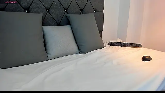 noah johes online show from 26, 2, 2025