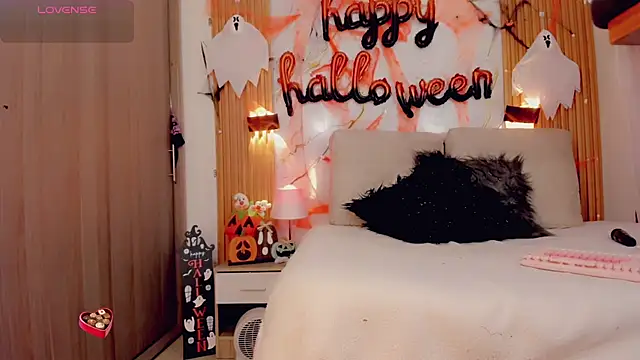 Snapshot of ValeriCardenas chatting on 18, 10, 2025 ValeriCardenas online show from 18, 10, 2025