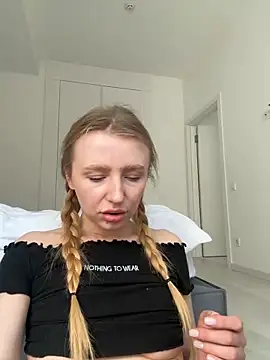 EvaBrooklyn online show from 7, 3, 2025