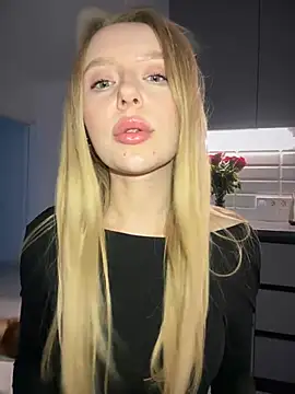 EvaBrooklyn online show from 13, 3, 2025