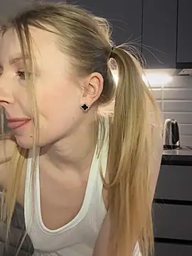 EvaBrooklyn online show from 21, 3, 2025