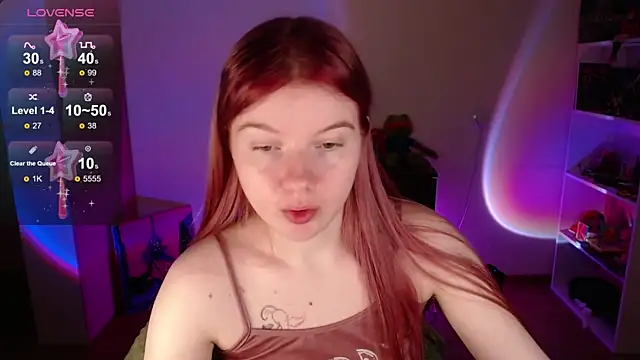 Strawberry juli online show from 9, 10, 2025