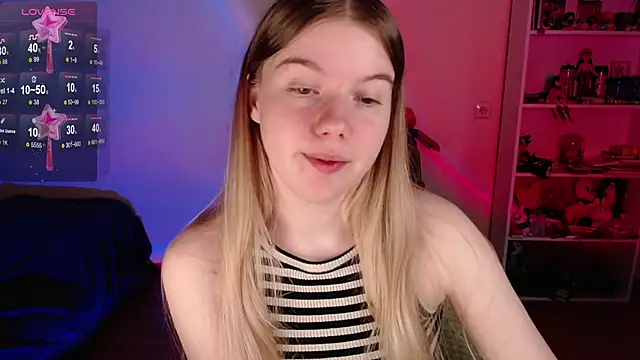 Strawberry juli online show from 11, 6, 2026