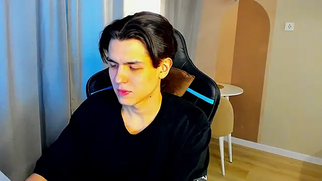 Snapshot of TravisRevas chatting on 7, 3, 2026 TravisRevas online show from 7, 3, 2026