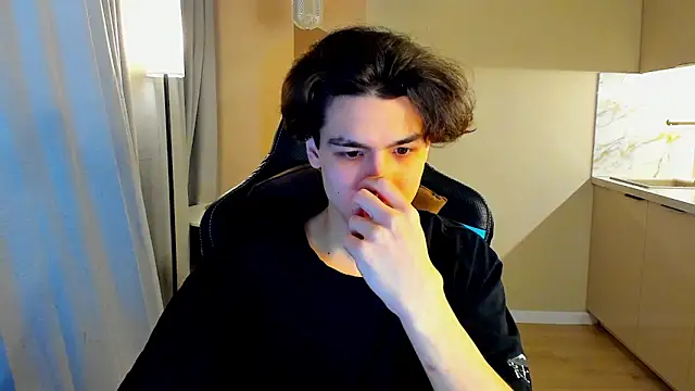 Snapshot of TravisRevas chatting on 10, 3, 2026 TravisRevas online show from 10, 3, 2026