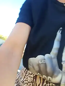 zoeylarkens online show from 3, 11, 2025