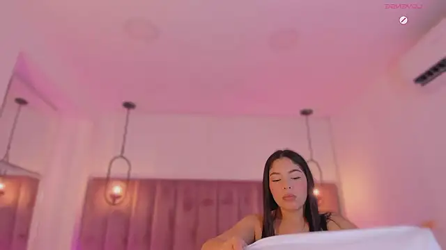 Haily b online show from 9, 2, 2026