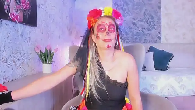 Liannaa  online show from 29, 10, 2025