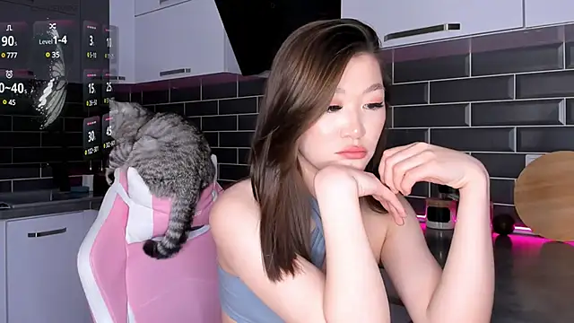 ShaiyaMinn3 online show from 27, 2, 2025