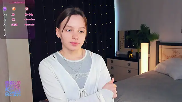 Snapshot of EdinaCordner chatting on 8, 3, 2025 EdinaCordner online show from 8, 3, 2025