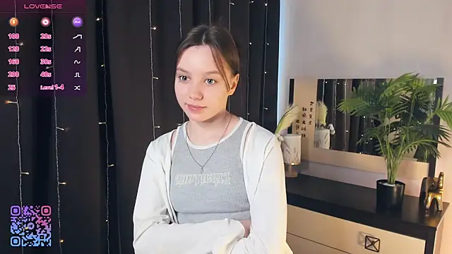 Snapshot of EdinaCordner chatting on 12, 3, 2025 EdinaCordner online show from 12, 3, 2025