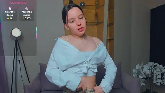 Snapshot of EdinaCordner chatting on 1, 10, 2025 EdinaCordner online show from 1, 10, 2025